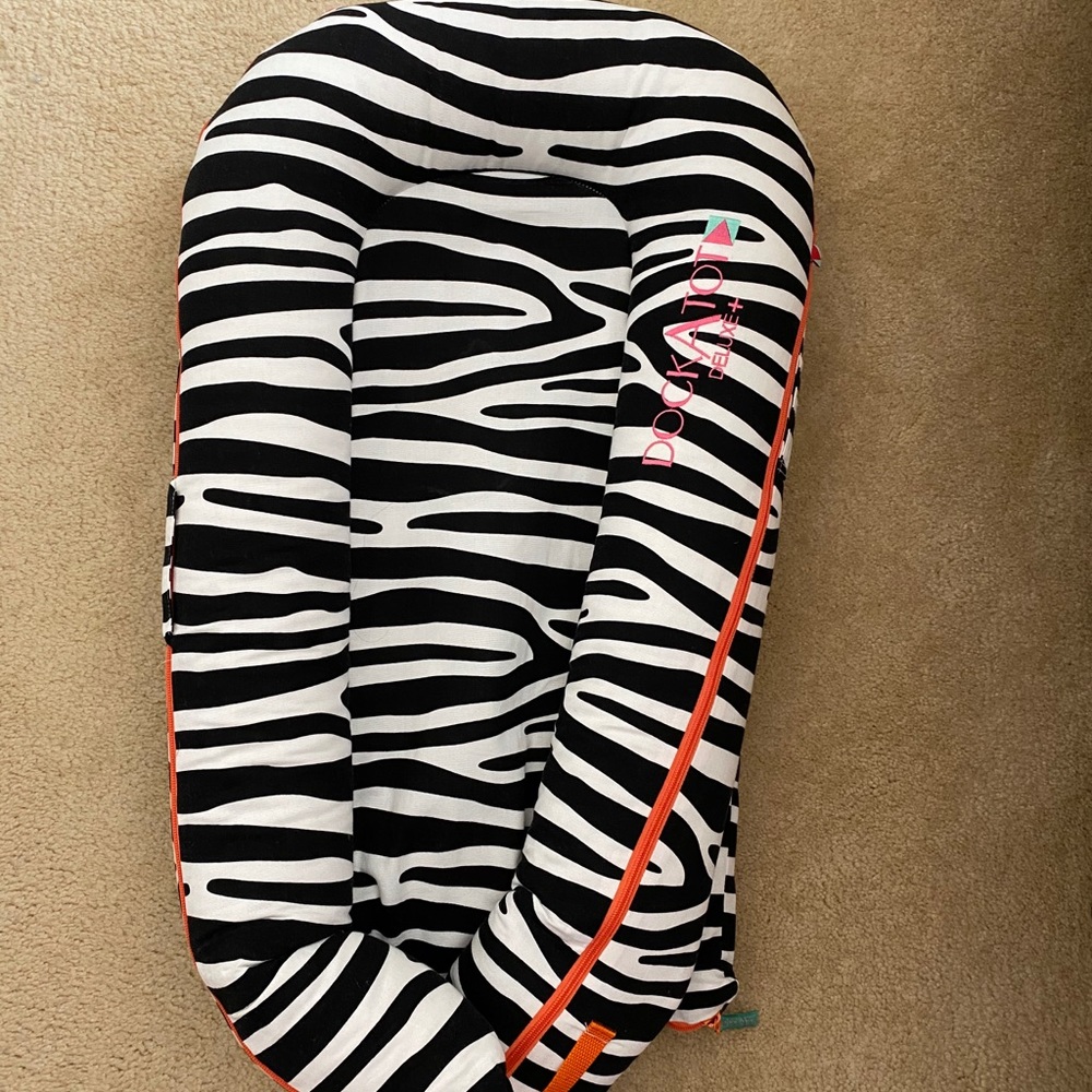 Deluxe+ DockATot Safari Print